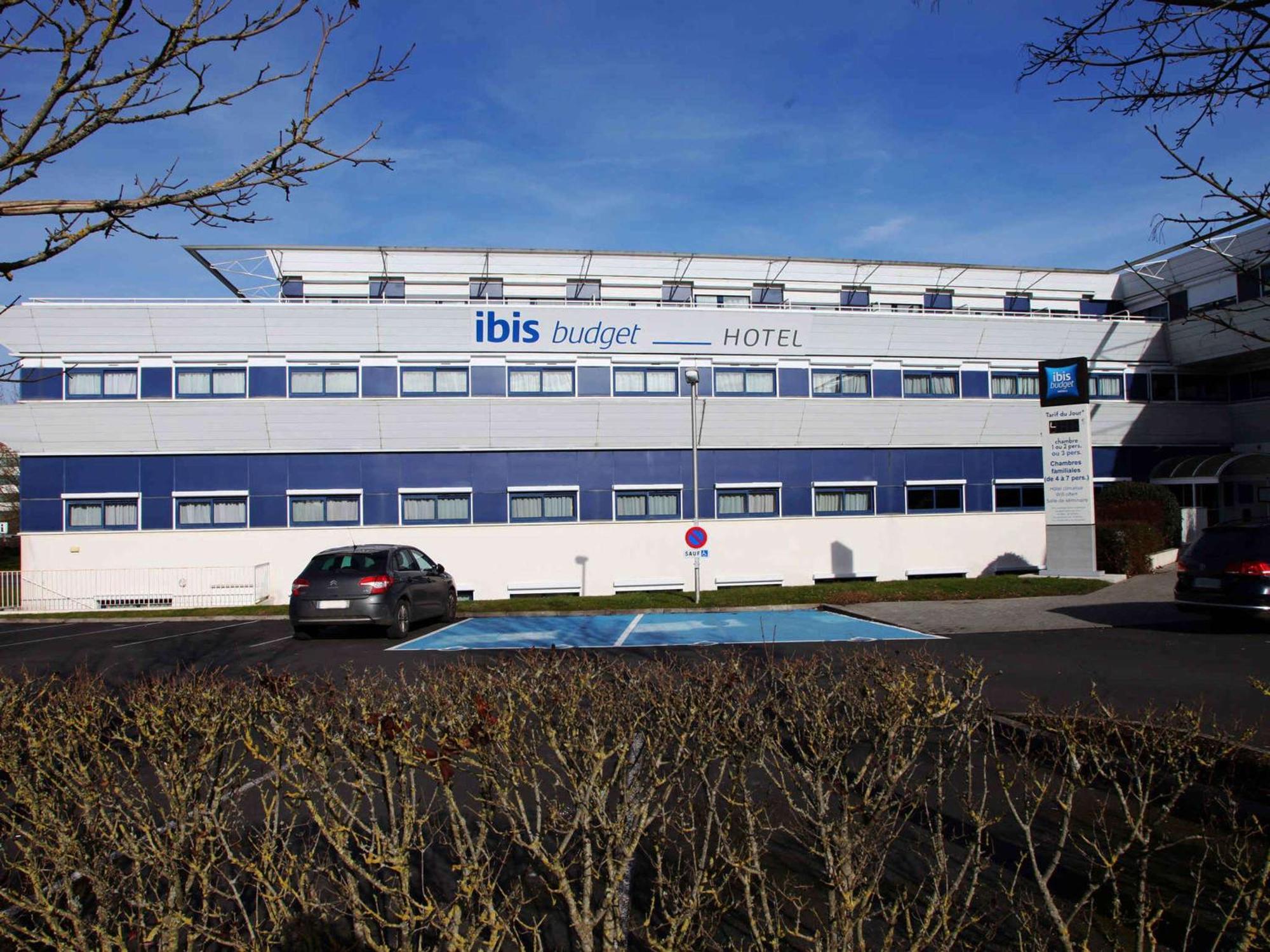 Ibis Budget Site Du Futuroscope Chasseneuil-du-Poitou Bagian luar foto